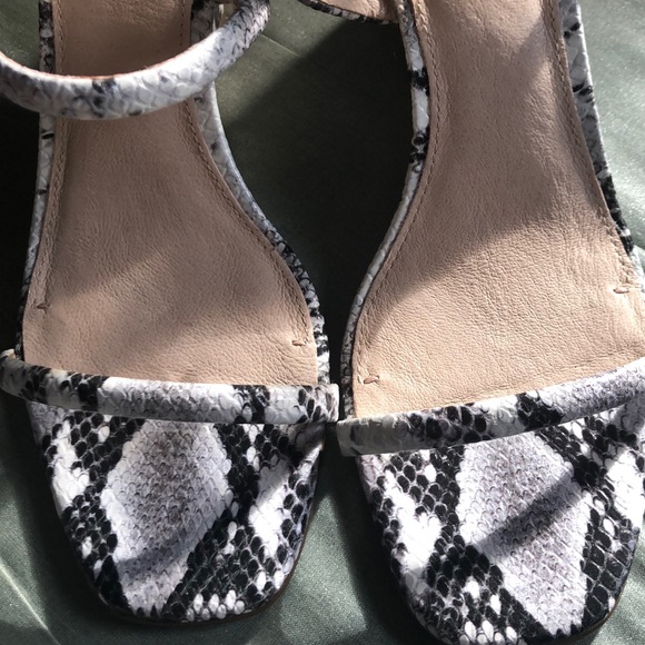 New LOUISE ET CIE Quinley Wedge Sandal - Picture 2 of 8